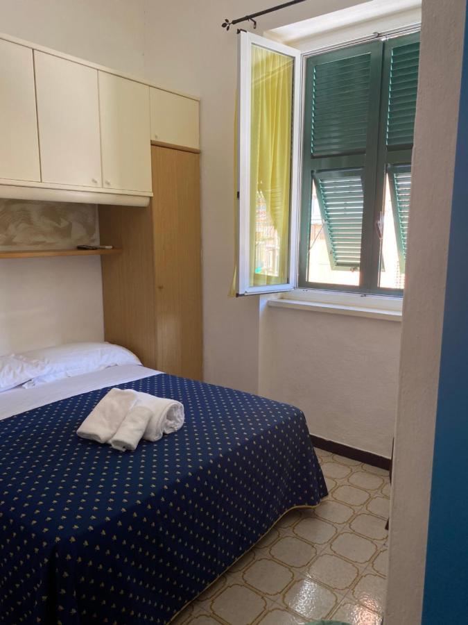 Caravella Hotel Deiva Marina Kültér fotó
